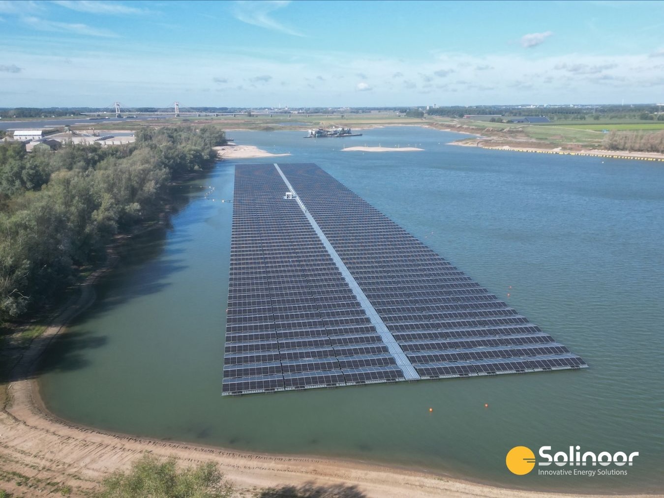 Willemspolder floating solar park - IJzendoorn, the Netherlands | Solinoor Innovative Energy Solutions