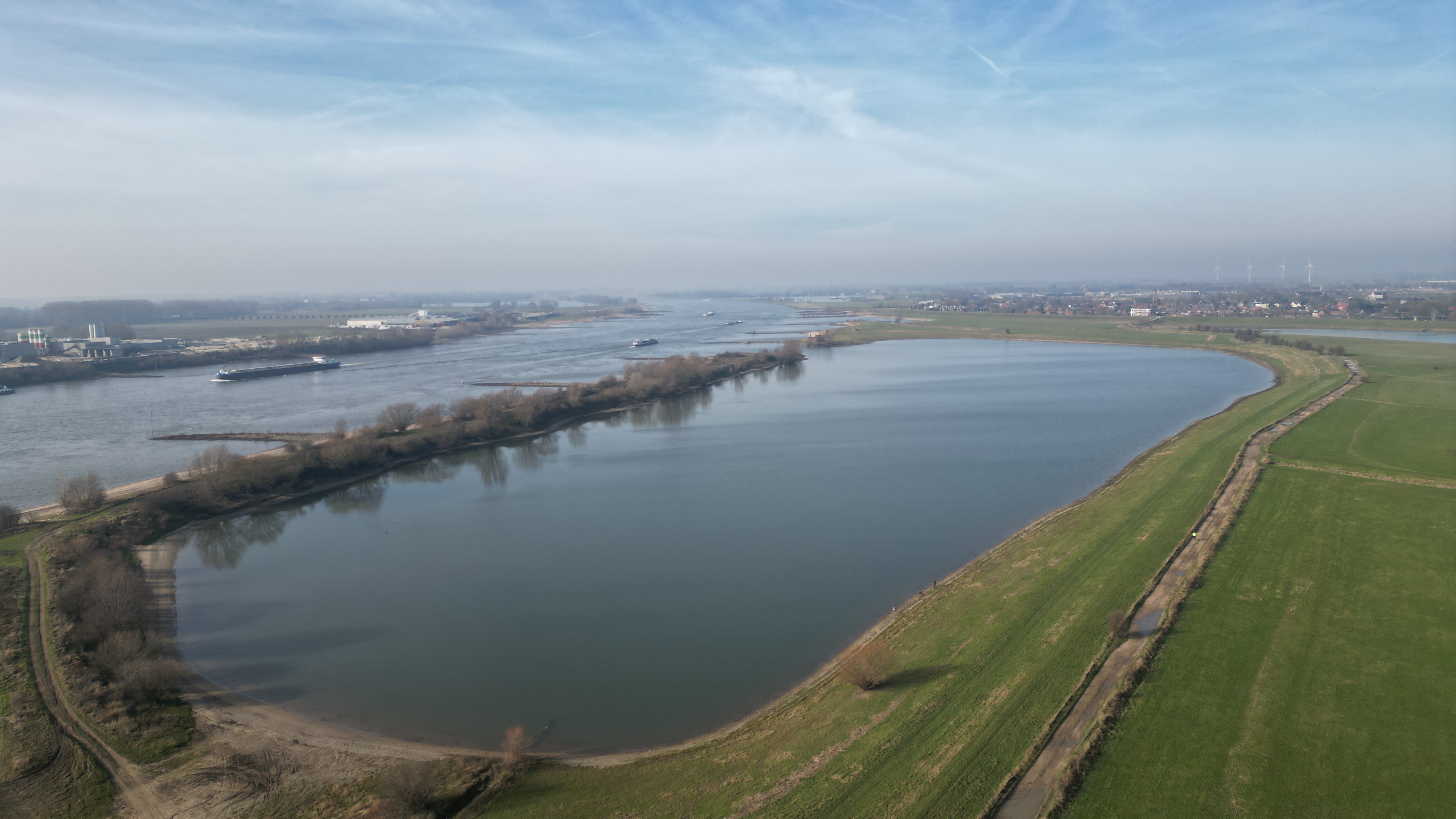 Gorinchem-floating-solar-park