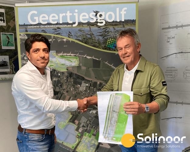 Geertjesgolf and Solinoor contract signed for 4.2 MWp solar park on land